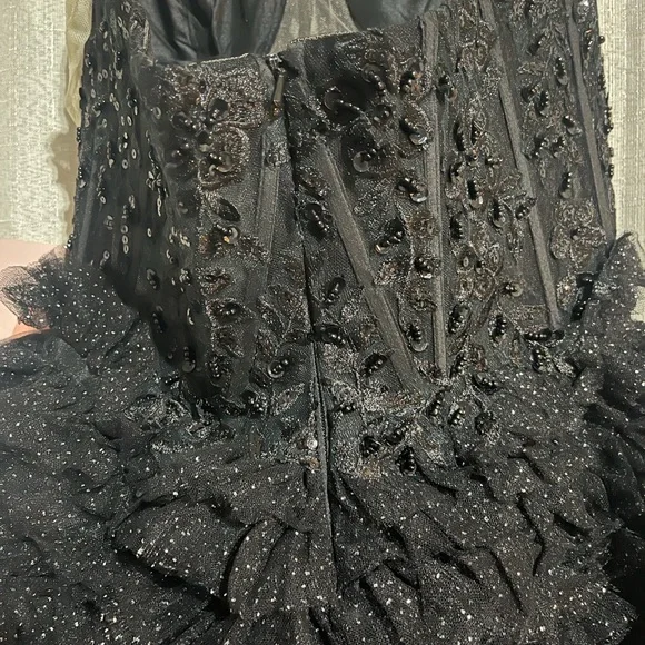 Beautiful NWT Black size 2 Prom Dress! - Picture 10 of 14